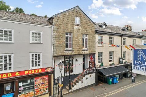 West Street, Tavistock 3 bed terraced house for sale