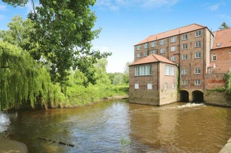 Main Street, York YO41 2 bed apartment for sale