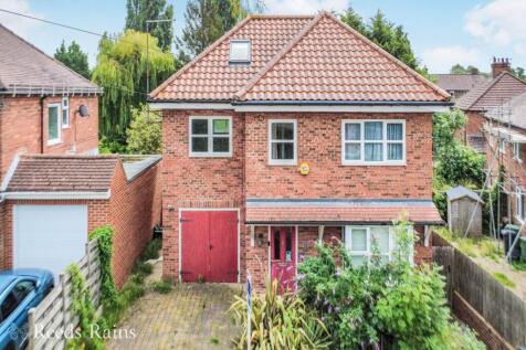Walney Road, North Yorkshire YO31 3 bed detached house for sale