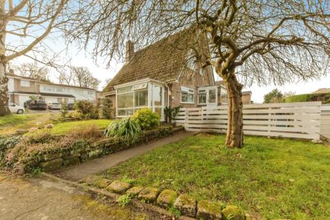 Howey Rise, Frodsham WA6 2 bed bungalow for sale