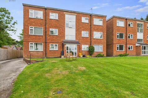 Birmingham Road, Sutton Coldfield B72 2 bed ground floor flat for sale