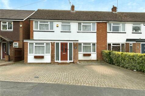 Westmead, Maidenhead, Berkshire 4 bed semi