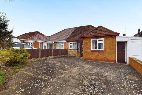 3 bedroom semi-detached bungalow for sale