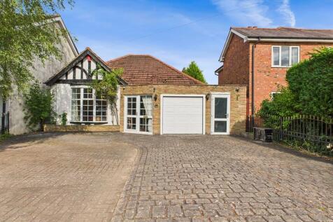 Hollyfield Road South, Sutton... 3 bed bungalow for sale