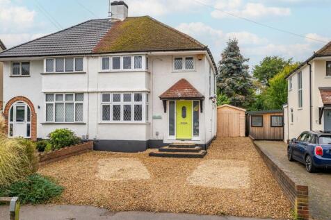 3 bedroom semi-detached house for sale