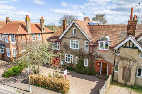 Lancaster Road, Hertfordshire AL1 6 bed semi