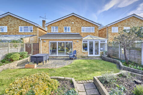 Westfields, Hertfordshire AL3 4 bed detached house for sale
