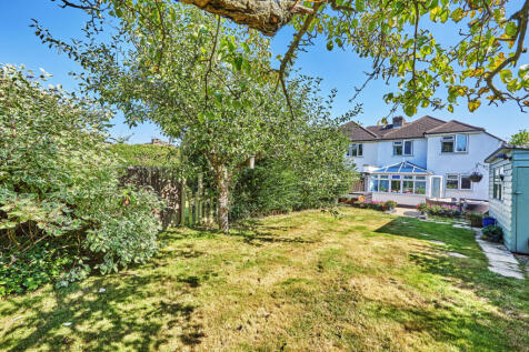 Gurney Court Road, Hertfordshire AL1 4 bed semi