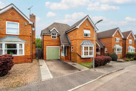 Longacres, Hertfordshire AL4 3 bed detached house for sale