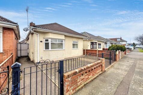 Evershot Road, Bournemouth BH8 2 bed detached bungalow for sale
