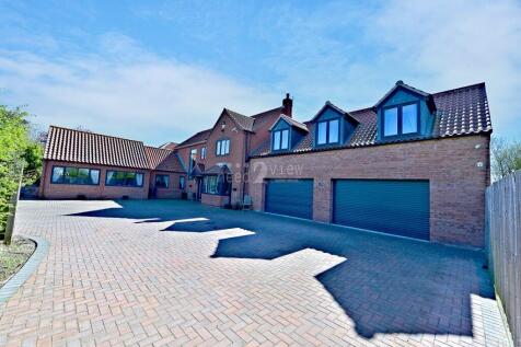 5 bedroom detached house for sale