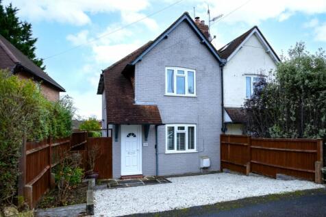 2 bedroom semi-detached house for sale