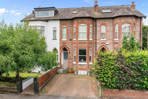 5 bedroom terraced house for sale