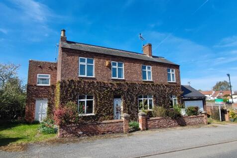 4 bedroom cottage for sale