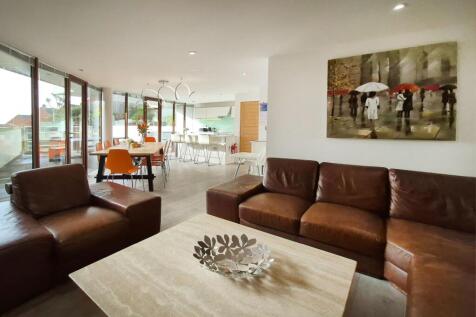 3 bedroom apartment for sale