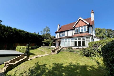 The Drive, Coulsdon, CR5 5 bed detached house for sale