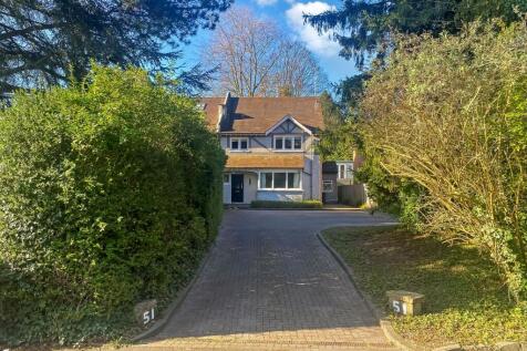 5 bedroom semi-detached house for sale