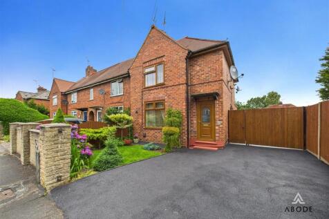 Howitt Crescent, Uttoxeter ST14 3 bed end of terrace house for sale
