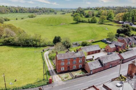 4 bedroom farm house for sale