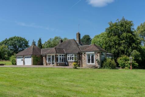 Treeneuk, Ashover Road, Woolley Moor 5 bed detached house for sale
