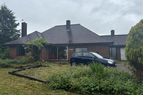 Bromley Wood, Bromley Wood, Abbots... 2 bed bungalow for sale