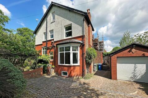 5 bedroom semi-detached house for sale