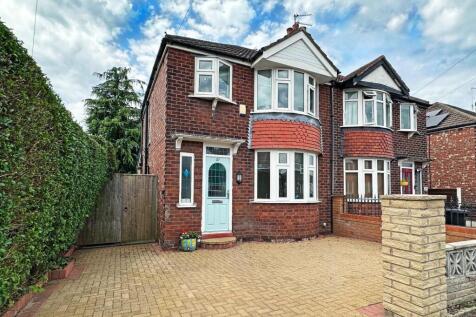 Alexander Drive, Timperley, Altrincham 3 bed semi