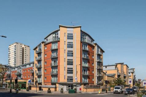Townmead Road, Sands End, London, SW6 2 bed flat for sale