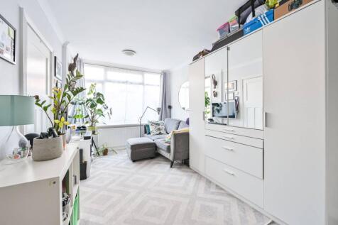 Grove Court, Larkhall Rise, Clapham... Studio for sale