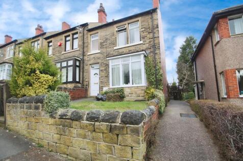 Thornfield Avenue, West Yorkshire HD4 3 bed end of terrace house for sale