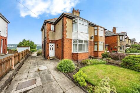 Gramfield Road, Crosland Moor, West... 3 bed semi