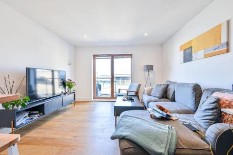 Trinty Gate, Guildford, GU1 2 bed flat for sale