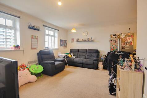 Pillowell Drive, GRH (Gloucestershire... 2 bed flat for sale
