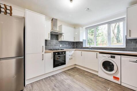 Guildford Road, Ottershaw, Chertsey... 3 bed terraced house for sale