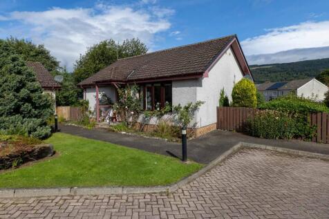 1 Farragon Cottages, Farragon Drive... 2 bed cottage for sale