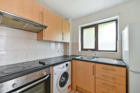 Marchside Close, Heston, Hounslow, TW5 1 bed flat for sale