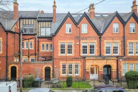 Westfield Avenue, Gosforth, Newcastle... 7 bed terraced house for sale