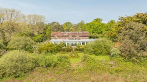 7 bedroom detached house for sale