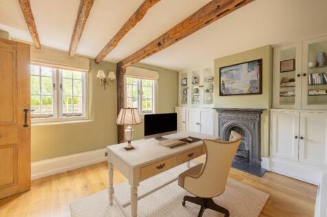 High Street, Burwash 4 bed cottage for sale