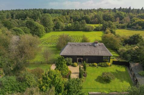 Marley Lane, Battle 5 bed barn for sale