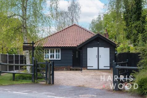 3 bedroom detached bungalow for sale