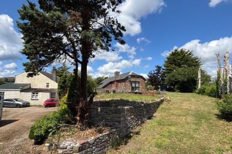 8 bedroom detached house for sale