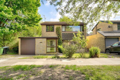 Kingsway, Sunniside 4 bed detached house for sale