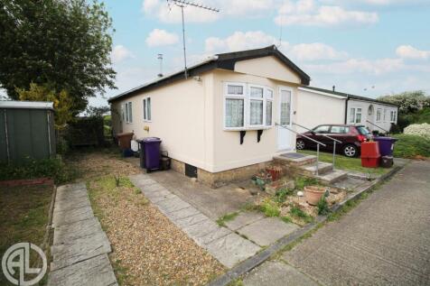 Hillcrest Park, Letchworth Garden... 2 bed mobile home for sale