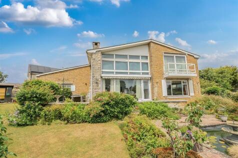Crofton Lane, Hill head PO14 4 bed detached house for sale