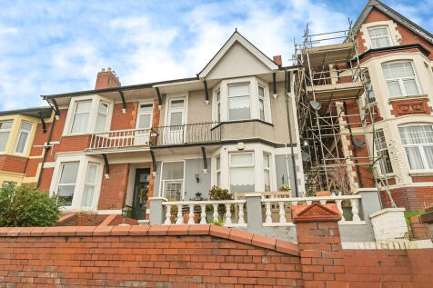 7 bedroom semi-detached house for sale