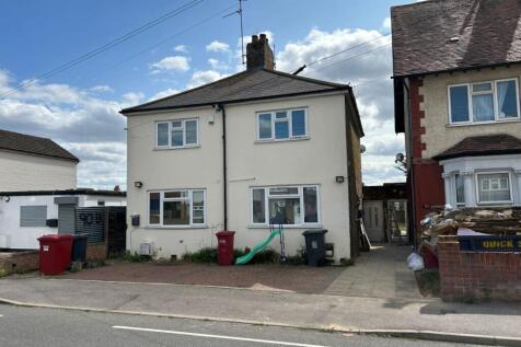 2 bedroom semi-detached house for sale