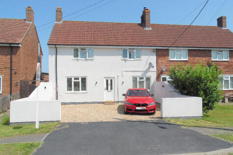 3 bedroom semi-detached house for sale