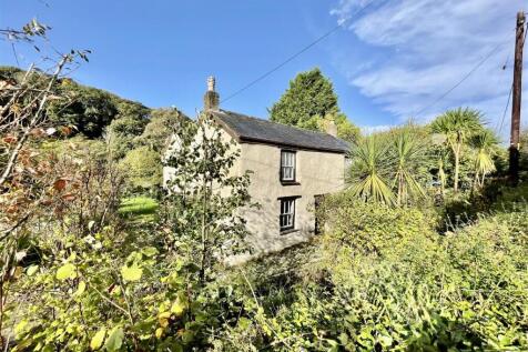 Penwartha, Perranporth 3 bed detached house for sale