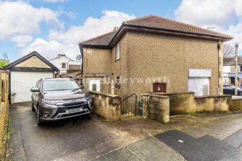 Lancaster Road, Morecambe LA4 4 bed flat for sale
